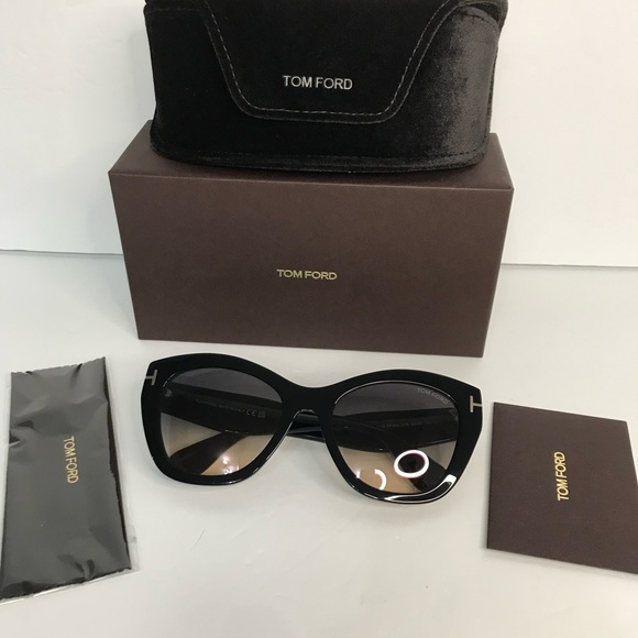 New Authentic Tom Ford Cara Smoke Gradient Cat Eye Ladies Sunglasses FT0940 01B main image 6